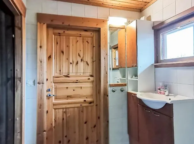 度假居 Peaceful Log In The Country *