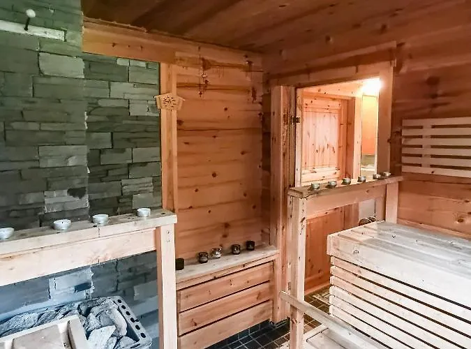 Peaceful Log In The Country 度假居 Nurmijärvi